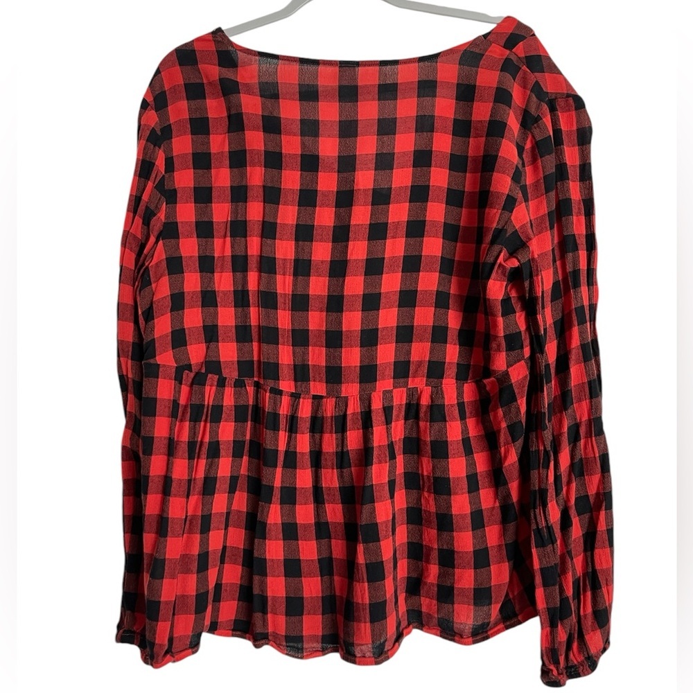 Old Navy Relaxed Buffalo Plaid Balloon Long Sleeve Top - Picture 2 of 6